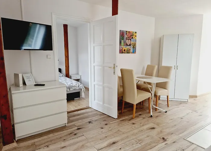 Balaton Fuered Ξενοδοχείο με διαμερίσματα