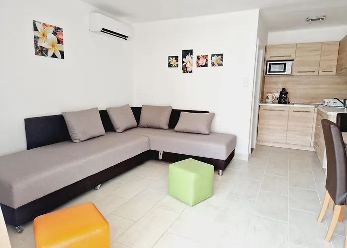Aparthotel Balaton Fuered